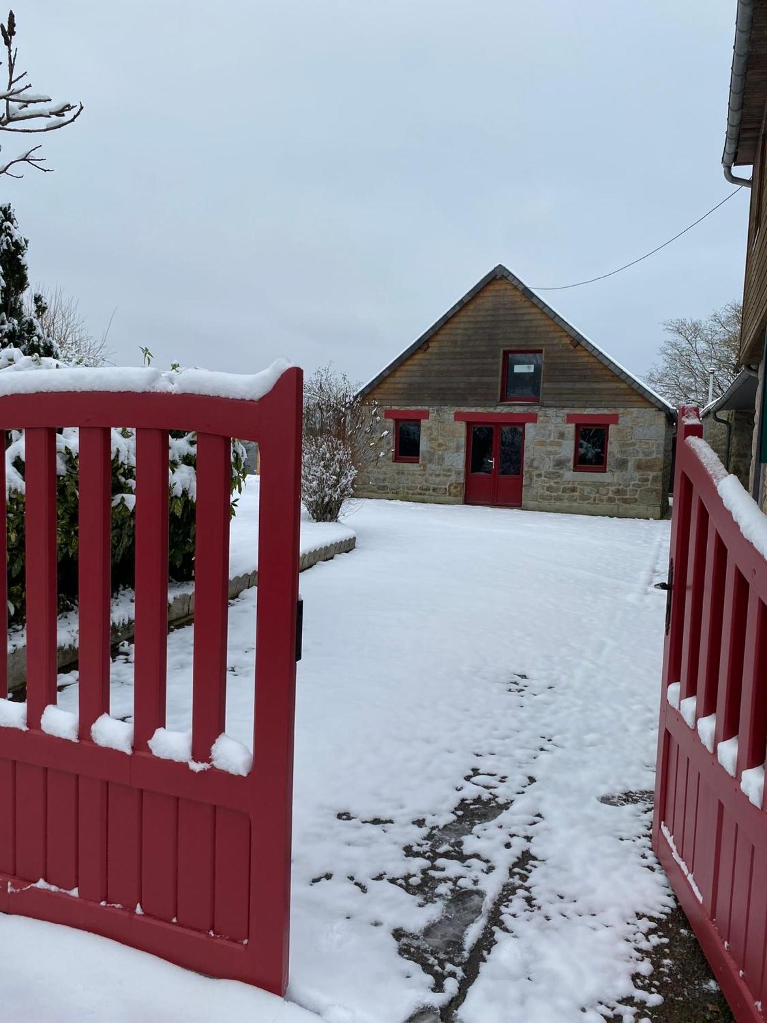 Vila Maison "La Butte" - Suisse Normande Segrie-Fontaine Exteriér fotografie